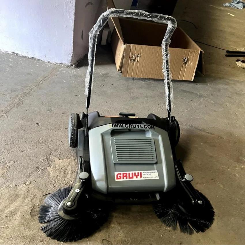 Walk Behind Sweeper 800W 1000mm