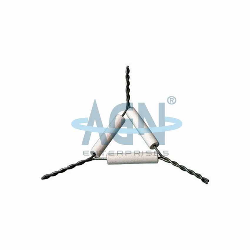 White CLAY TRIANGLE PIPE (65mm)