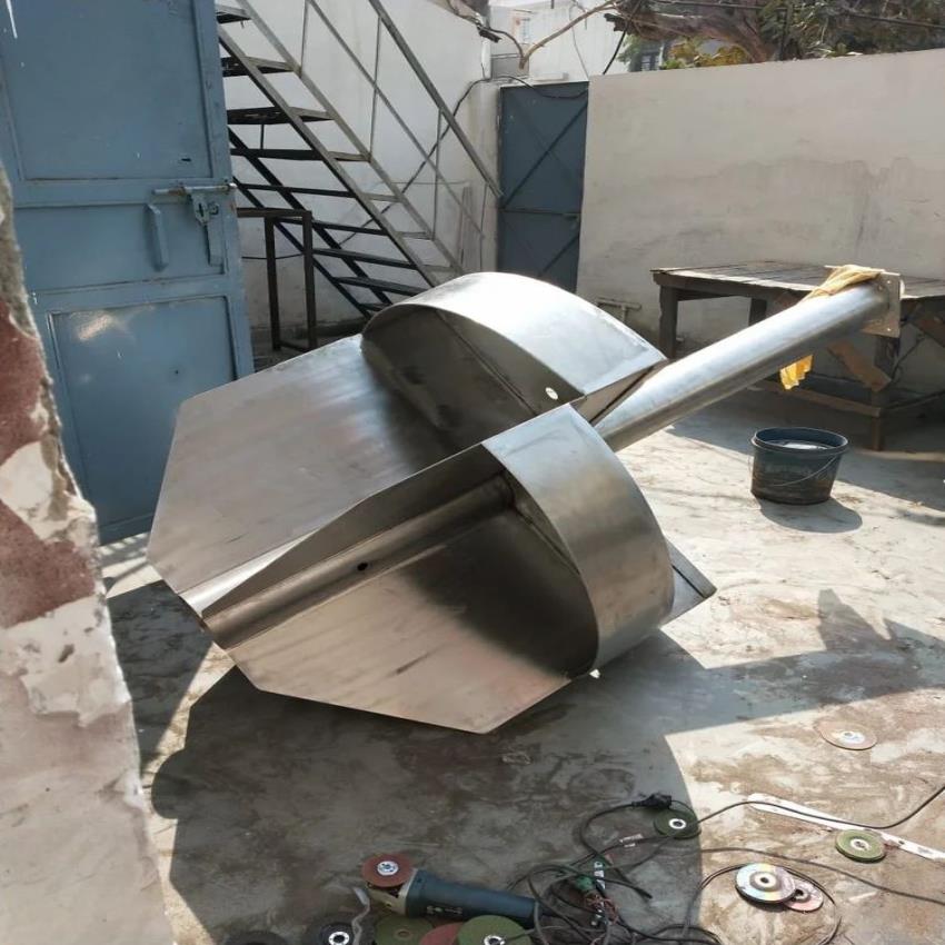 White Railway Station Drinking Water Equipment