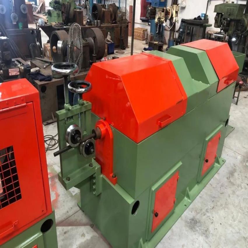 Wire Cleaning & Brushing Machine