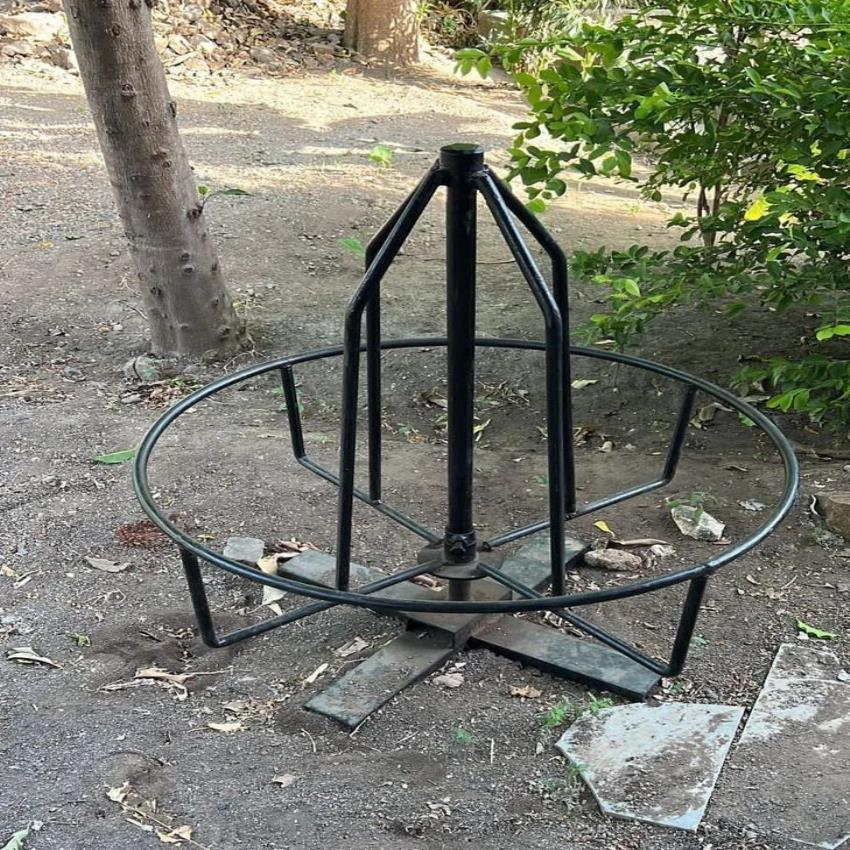 Wire Rolling Display Stand