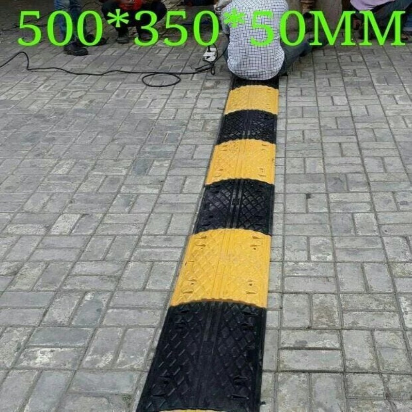 Yellow Rubber Road Speed Breaker
