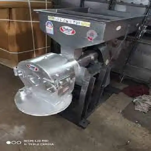 10 HP Commercial Pulveriser Machine