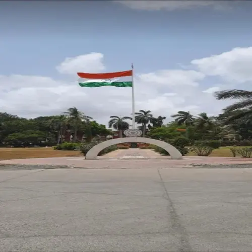 25 Mtrs Paint Flag Pole