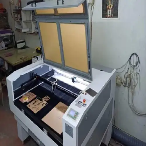 Automatic Acrylic Laser Cut Machine
