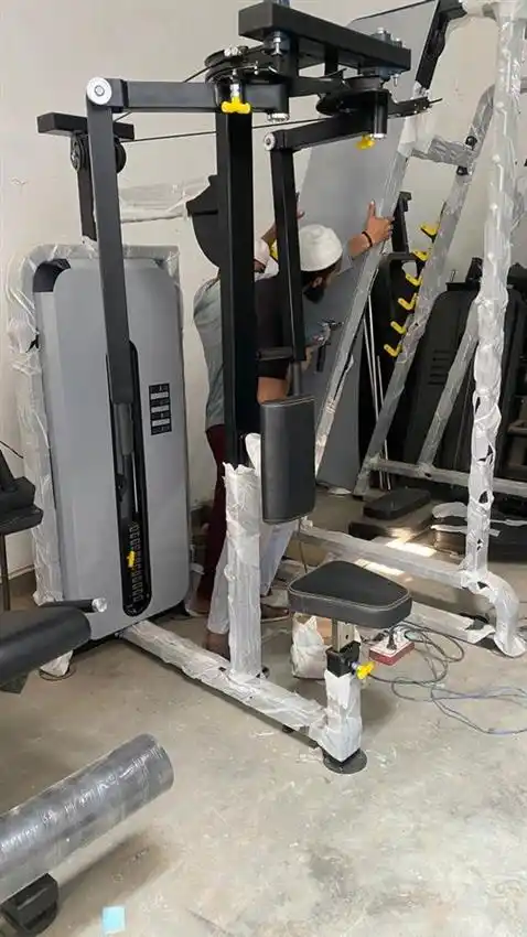 Chest Press Machine