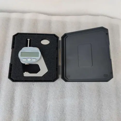 Differential Thickness Measuring Gauge