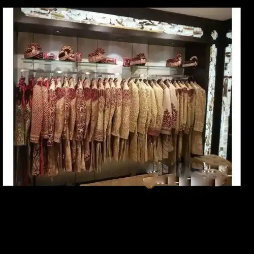 Ethnic Wear Showcase Rack