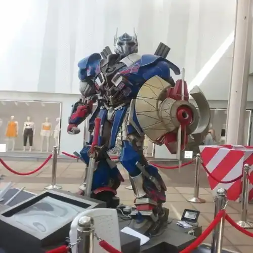 Fiber Home Decor Statue