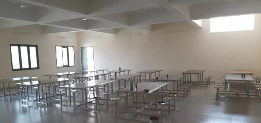 GK Stainless Steel Dining Table, 6 Seater