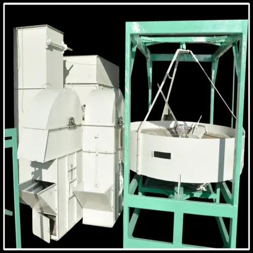 Groundnut Decorticator Machine, Three Phase, 2000Kg/Hr