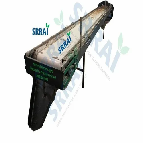 Groundnuts and Peanuts Conveyor Machine