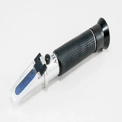 India Made Manual Refractometer, Box Pack