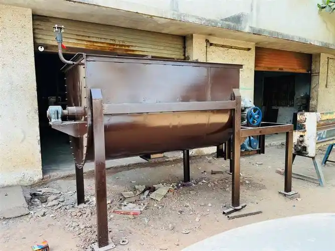 Industrial Tea Blender