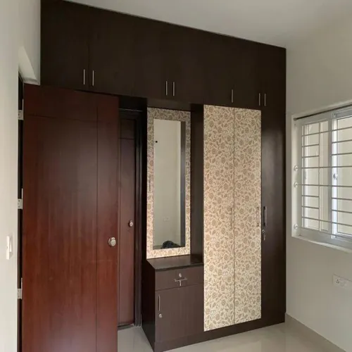 Laminated Plywood Hinged Wardrobe