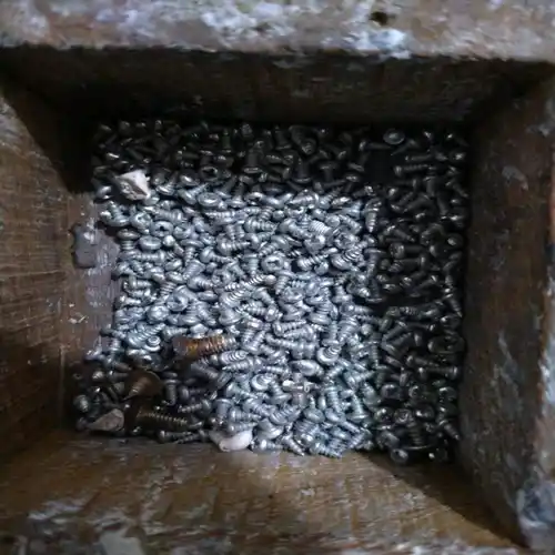 LED Bulb Fitting Screws