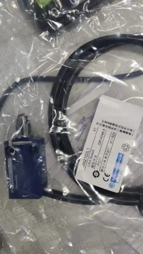 Machine Tool Limit Switch XCMN2102L1