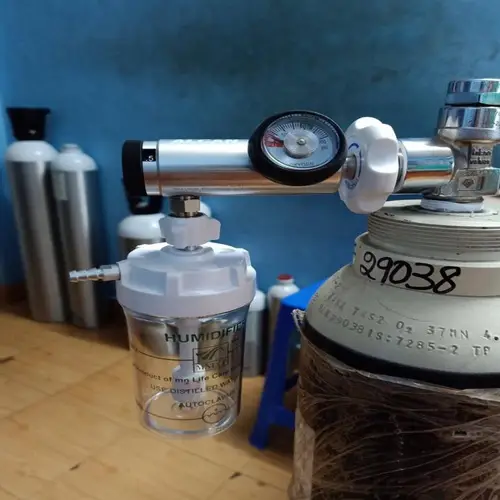 Medical Oxygen Regulator with Flowmeter