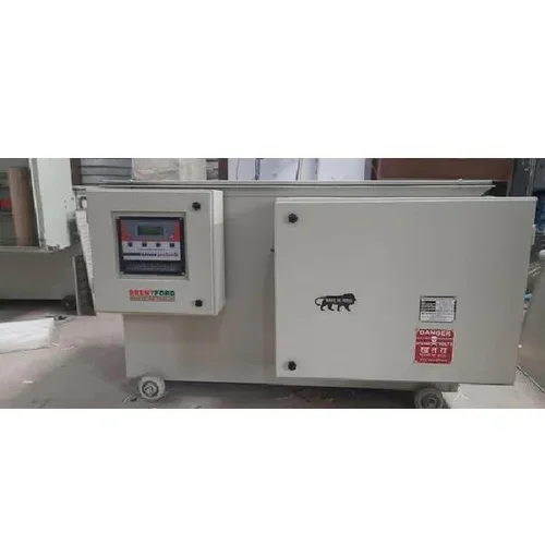 Microcontroller Servo Controlled Voltage Stabilizer