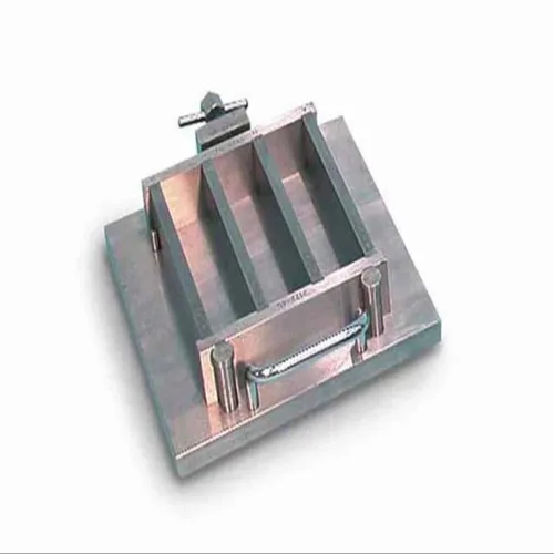 Mild Steel Hydraulic Shrinkage Machine 40x40x160 mm