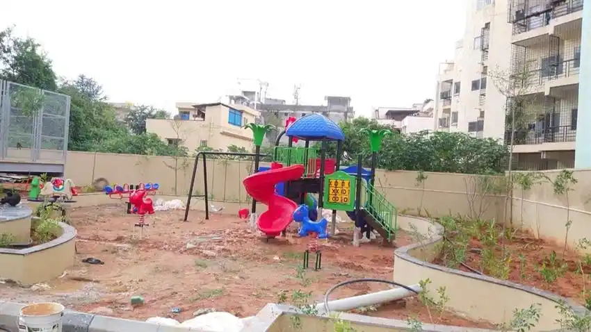 Outdoor Multiplay Station