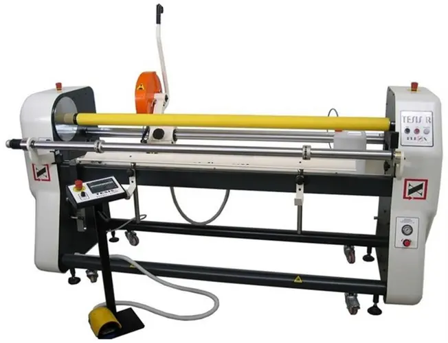 Paper Roll Slitting Machine