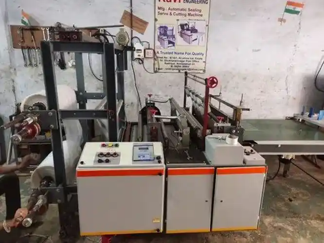 Plastic Bag Cutting Sealing Machine