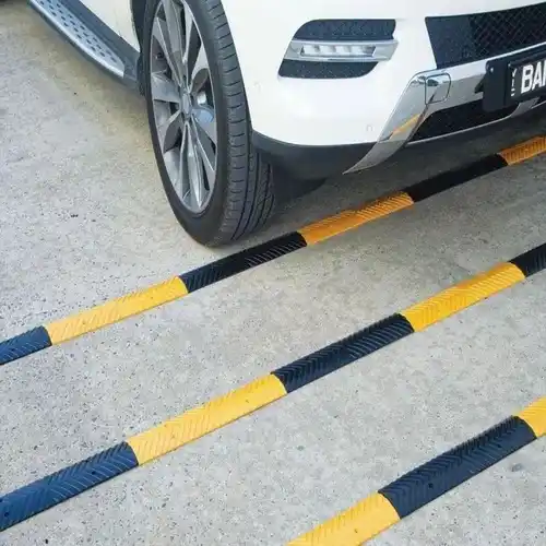 PVC Black & Yellow Road Speed Ramp