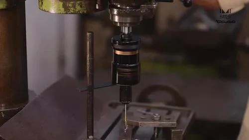 Reversible Tapping Attachment