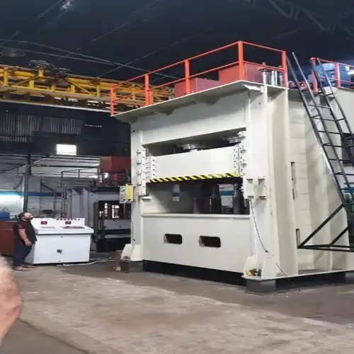 Semi-Automatic Dish End Pressing Machine (250 Ton)