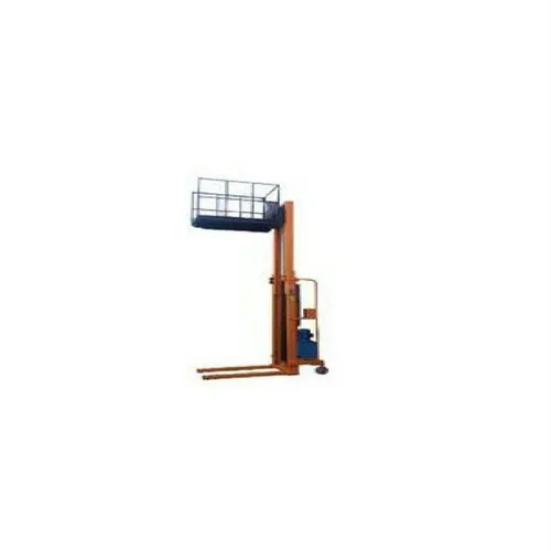 Shubham Engineering Hydraulic Stacker Machine