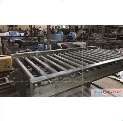 Stainless Steel Gravity Roller Equipment, 80 kg Per Feet Capacity