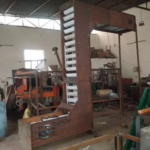 Z Bucket Conveyor Machine
