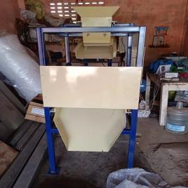 Wet Drum Magnetic Separator, 2 Ton/Hr