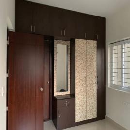 Laminated Plywood Hinged Wardrobe