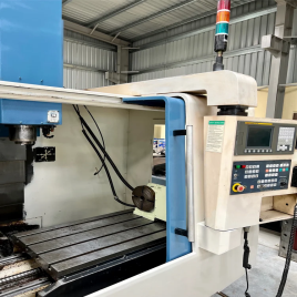 Vertical Milling Machine with 4th Axis